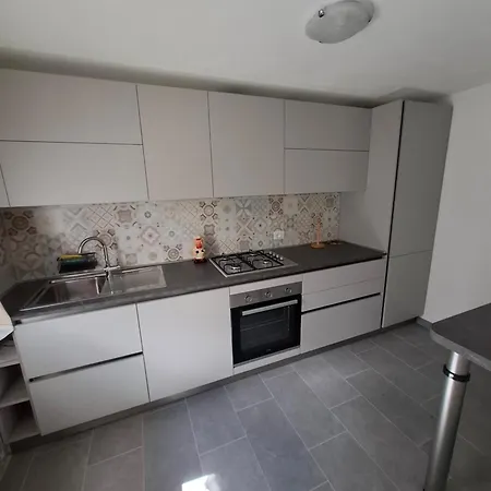 Sot Le Pale * Taibon